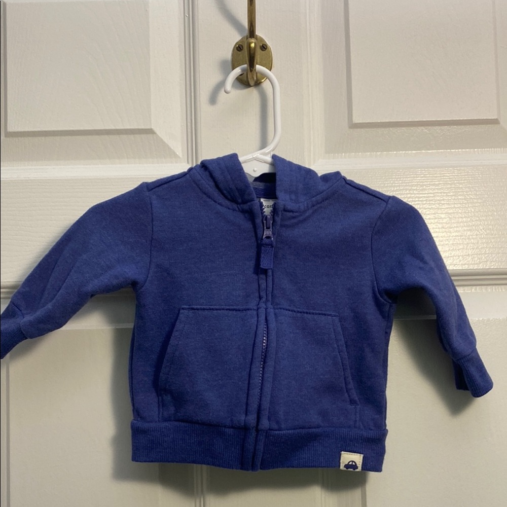 Carter’s zippered Hoodie size 3 months